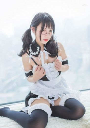 老师帮学生磨豆浆_4KBD在线观看