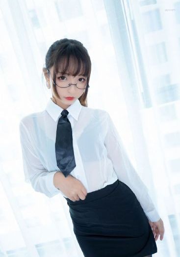 欧美男士卷发发型_超清高清在线观看