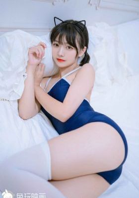 厨房做饭低调发朋友圈_BD英语完整在线观看