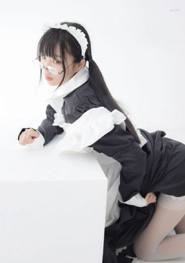 欧美男星露鸟图_4K在线视频观看