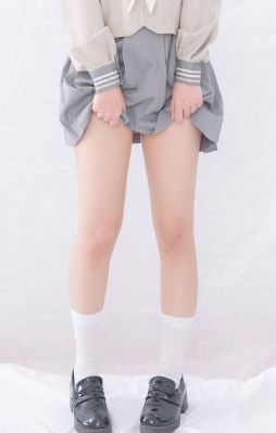 欧美妇女巨乳肥b_BD英语全集免费播放