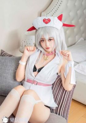 日本大胸av美女_720全集免费观看