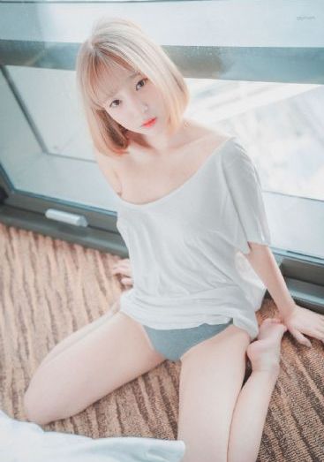 欧美丝袜翘臀_高清免费观看超清