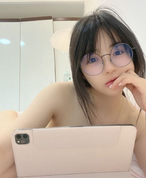 欧美贵妇风图片_超清在线播放