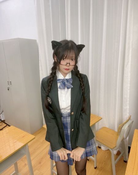 日韩精品在线视频纯黑的噩梦_720免费观看电视剧