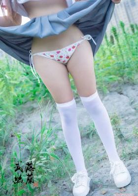 日韩春药按摩乳房_中英字幕1080