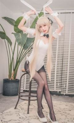 日本超级大胸av女_2022在线观看