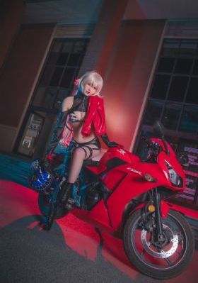 夜夜嗨亚洲av成人综合网_DVD影视在线观看